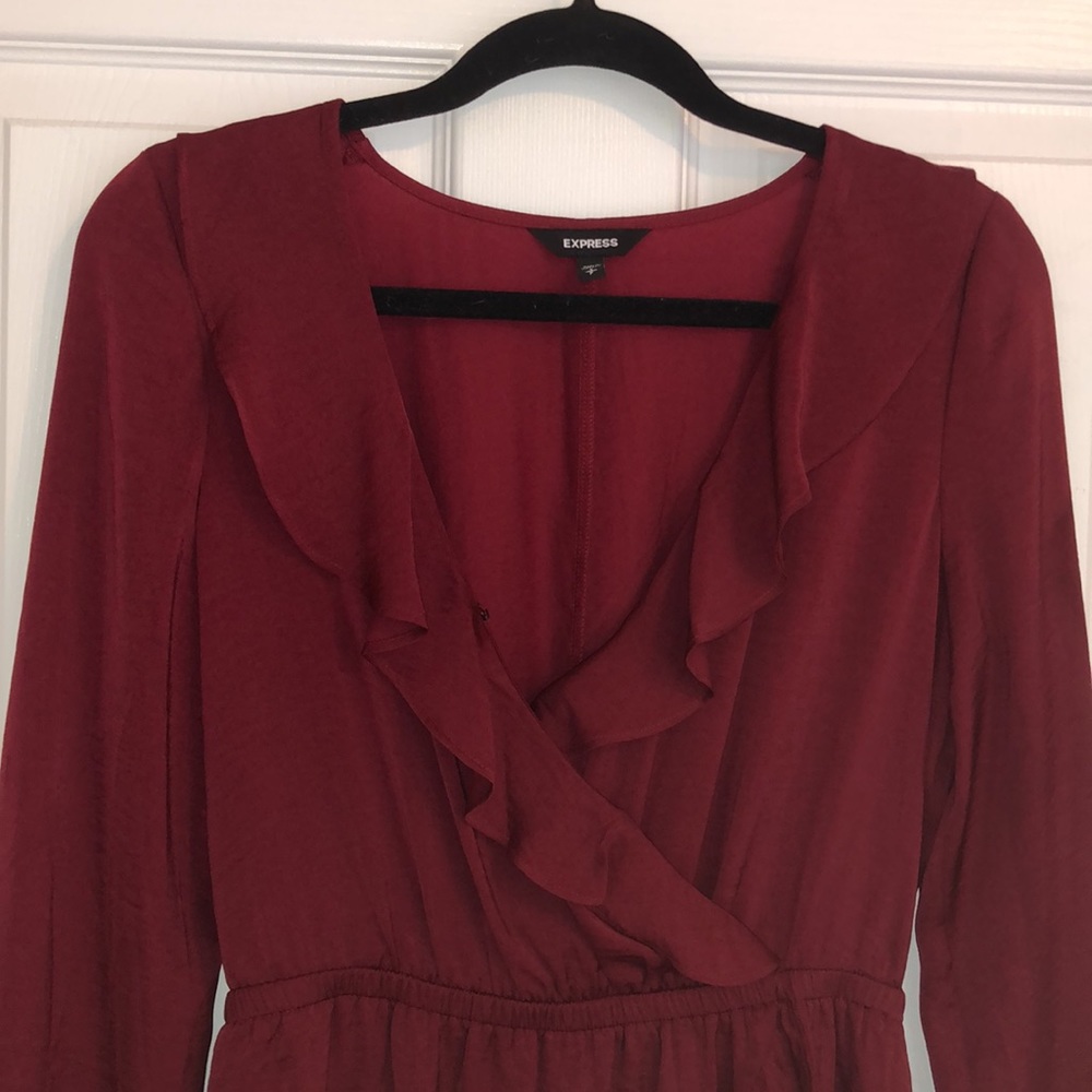 Express dress - Picture 2 of 5